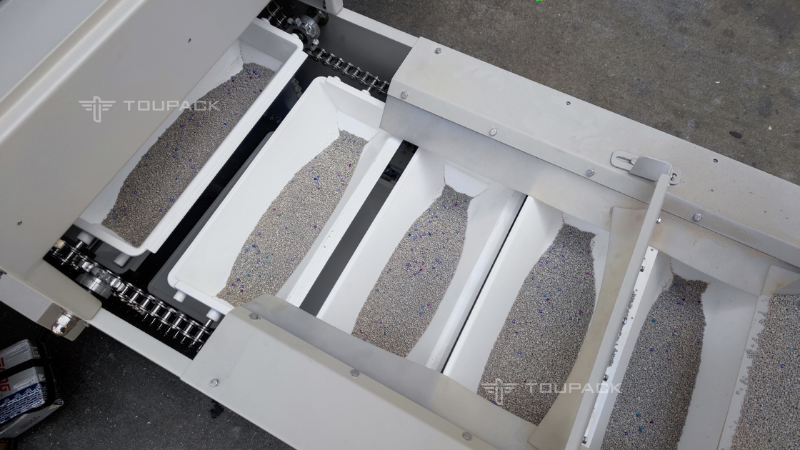 自動4KG 10KG 18KGの微粒14のヘッド計重機のキャット リター袋の満ちるパッキング機械