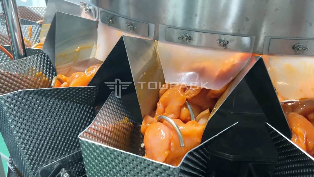 新鮮な鶏 羊 豚 牛 肉 多頭重量計 14頭 スクリュー 肉詰め機