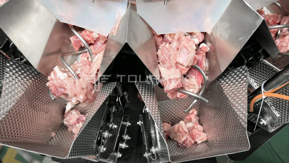 冷凍肉 新鮮な生豚肉 肋骨の切片 多頭型計量器 包装機
