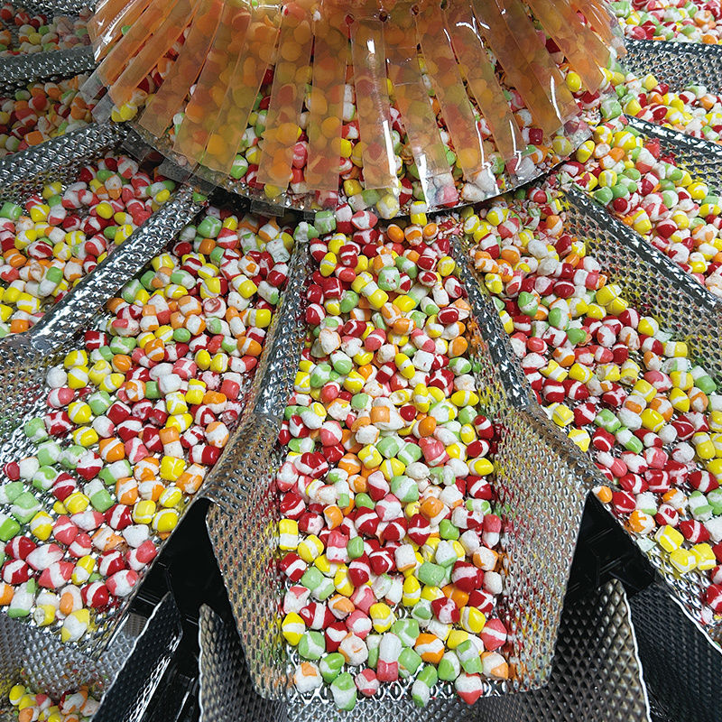 自動バルク軽食食品包装機 ビスケット クッキー グミバッグ パウチ充填機 マルチヘッド計量機 包装機