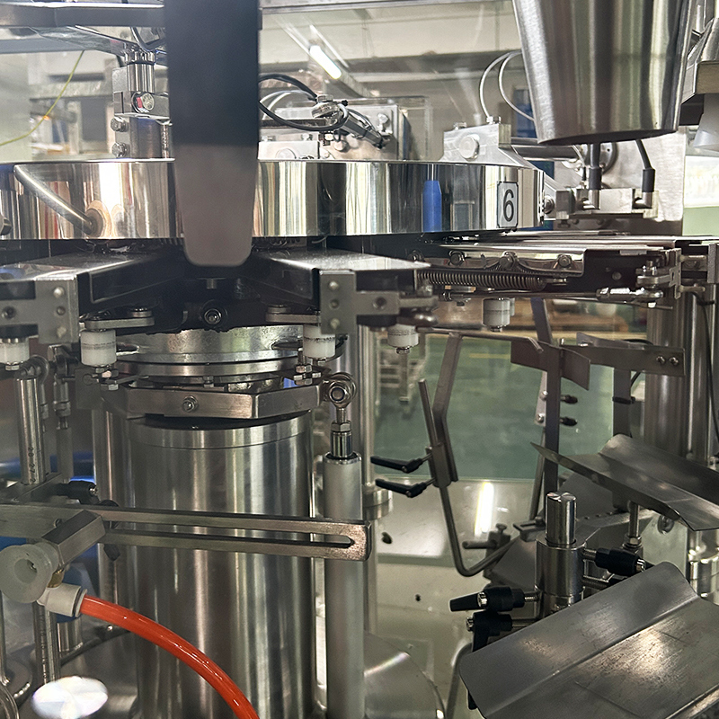 オートマティック 粘着性 材料 スクロール 多頭 計量 包装 機械 冷凍 ドラムスティック チキン ナゲット 包装 機械