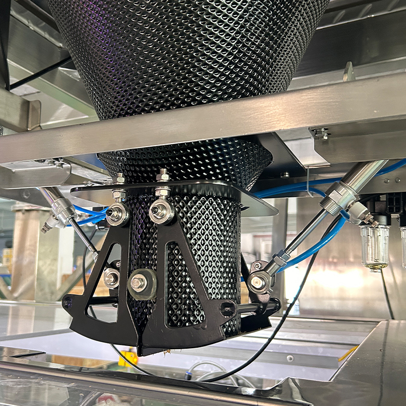 カスタマイズされた効率的な脱水牛肉ナゲット 量的な袋詰め 梱包機 食べる準備済み 食品 牛肉 多頭体重計