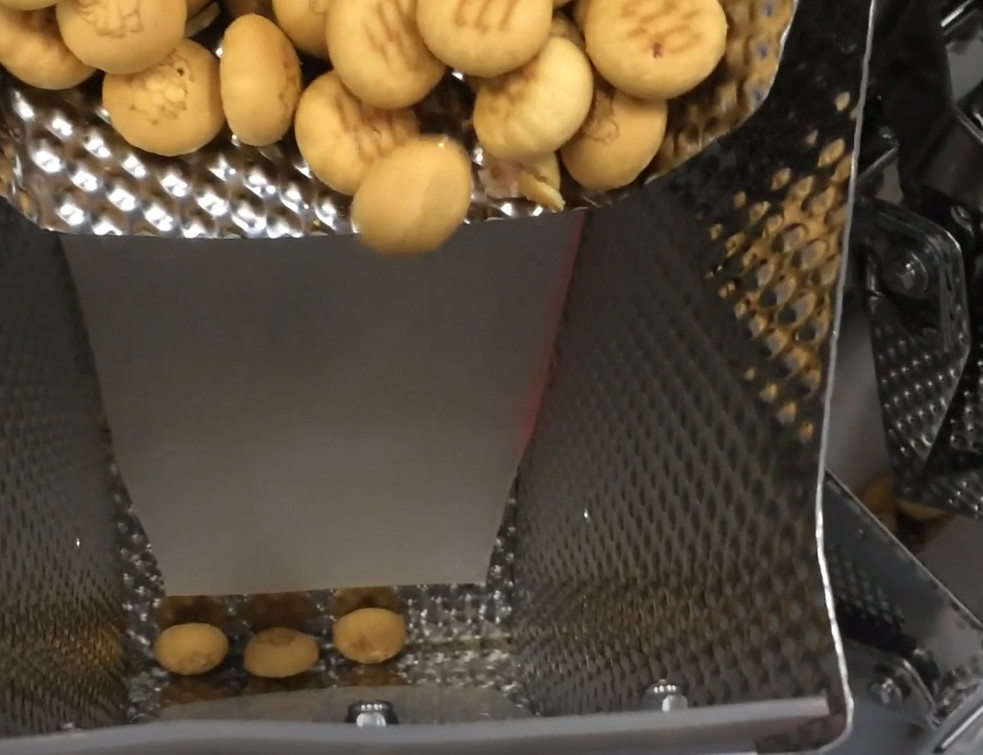 粉のコーヒー豆のための自動VFFSの縦の形態の盛り土のシールの包装機械