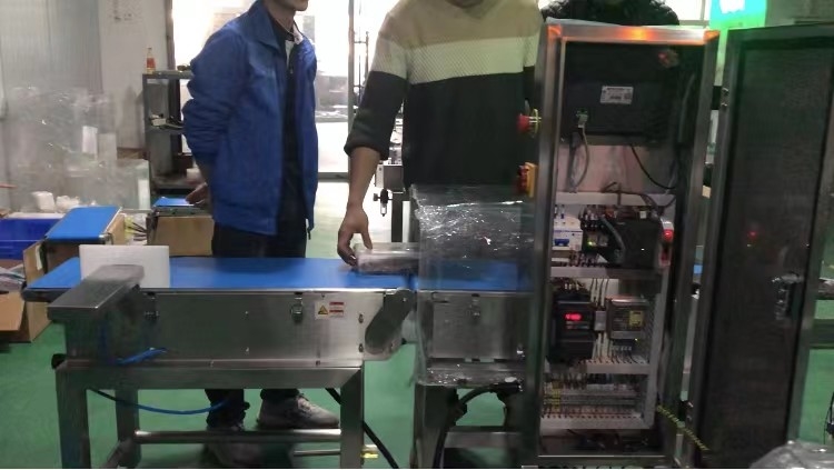 1KW 120p/minのプロダクトの重量を点検するための高速点検の計重機